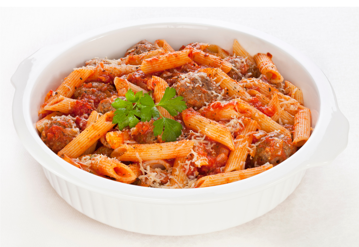 Nudelauflauf mit Tomate und Mozzarella